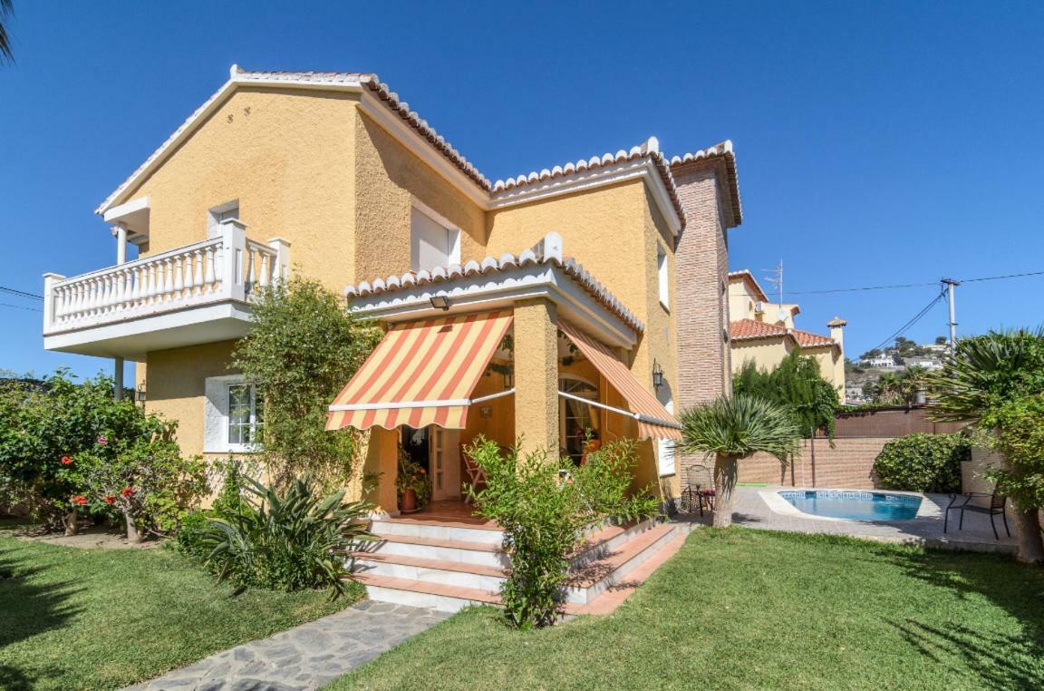 Habitaciones En Casa Centrica Con Piscina Almuñécar Kültér fotó