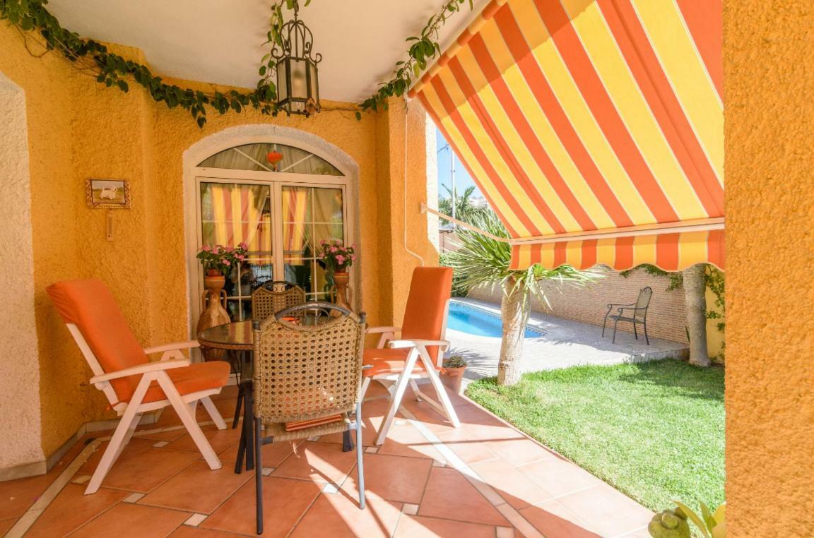 Habitaciones En Casa Centrica Con Piscina Almuñécar Kültér fotó
